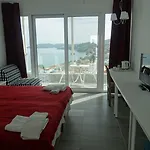 Rene Hotel 2*