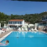 Hotel Rene 2*
