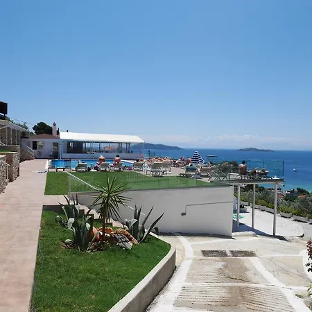 Rene Città di Skiathos