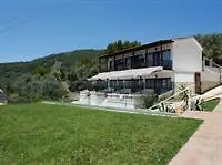Rene Hotel 2*