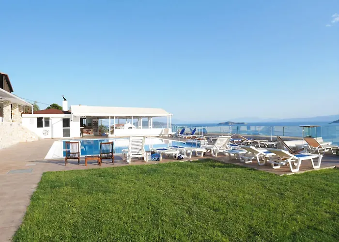 فندق Rene مدينة سكياثوس