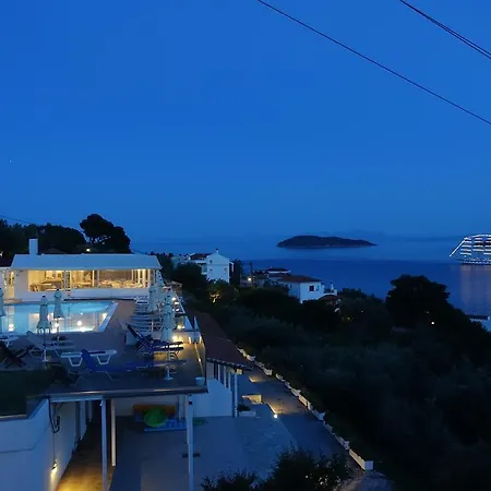 Ξενοδοχείο Rene