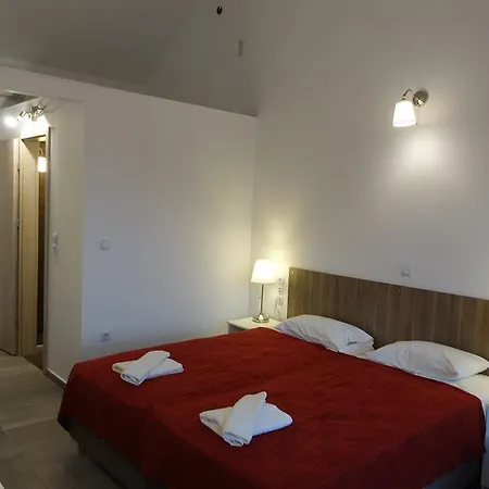 Ξενοδοχείο Rene Σκιάθος Πόλη